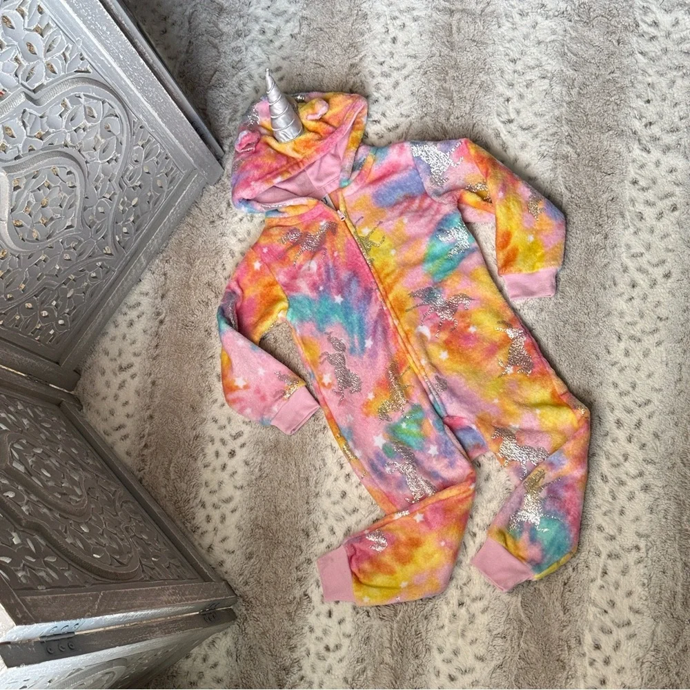 Children’s Place rainbow fleece unicorn onesie pajamas girls xsmall magical
